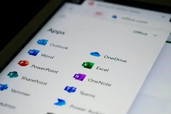 Screen with Microsoft suite of applications